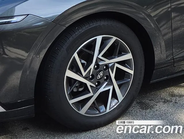 Hyundai Grandeur GN7 — Фото автомобиля 5