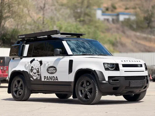 Land Rover Defender — Фото автомобиля 3