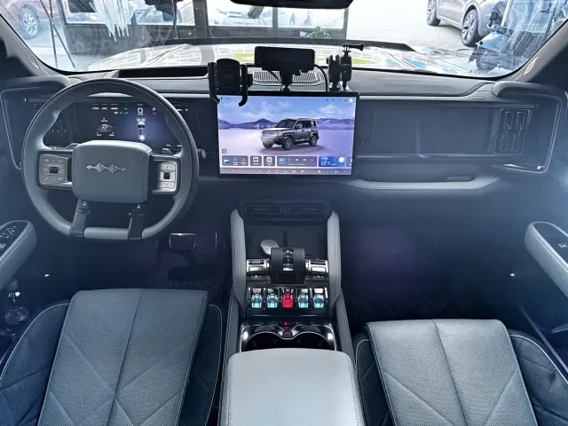 BYD FangChengBao Leopard 5 — Фото автомобиля 10