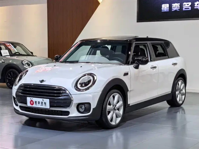Фотография автомобиля — MINI Clubman