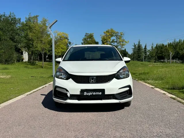 Honda Fit — Фото автомобиля 2