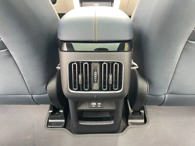 BYD Song PLUS PHEV 2024 Glory Edition DM-i 110km Flagship PLUS — Фото автомобиля 17