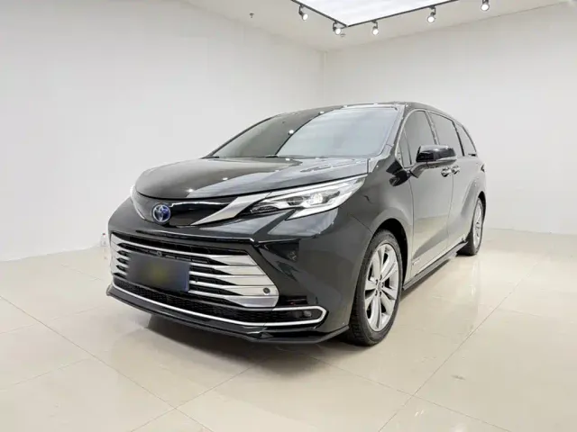 Фотография автомобиля — Toyota Sienna