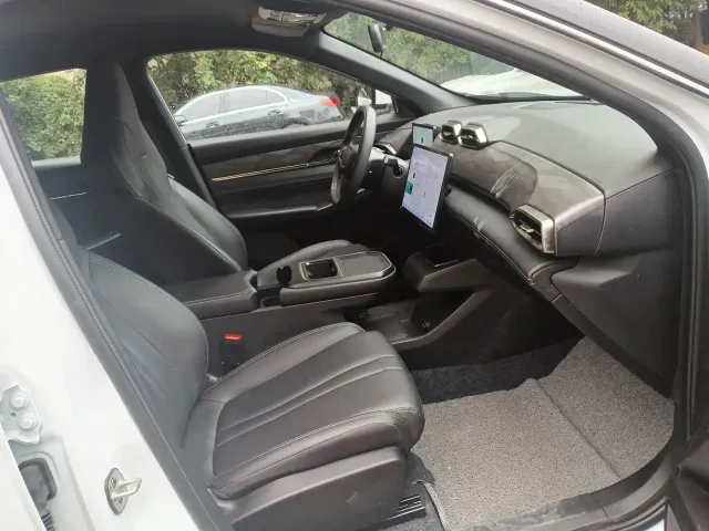 Dongfeng Fengshen L7 — Фото автомобиля 20