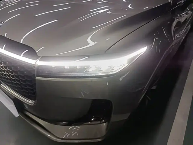 Li Auto ONE — Фото автомобиля 23