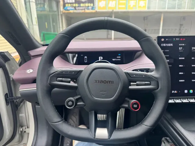 Xiaomi SU7 — Фото автомобиля 12