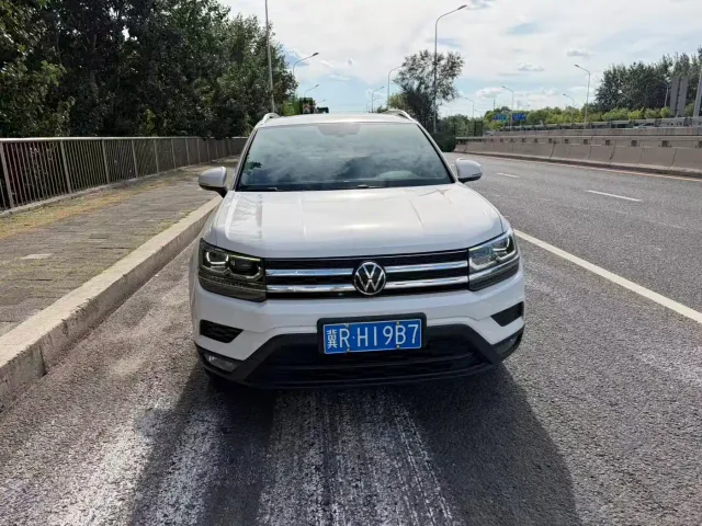 Volkswagen Tharu — Фото автомобиля 2