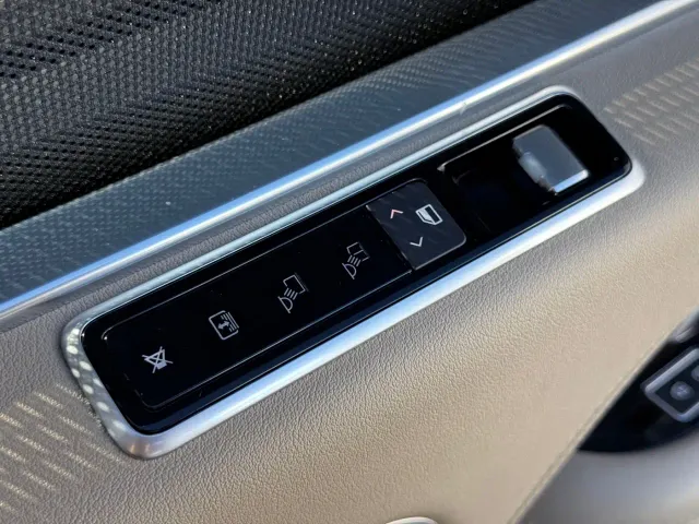 Land Rover Range Rover — Фото автомобиля 21
