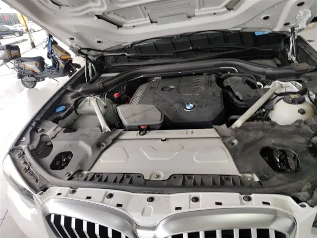 BMW X3 — Фото автомобиля 12