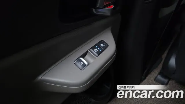 Kia Carnival Generation 4 — Фото автомобиля 19