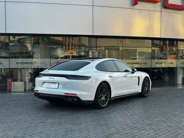 Porsche Panamera — Фото автомобиля 5