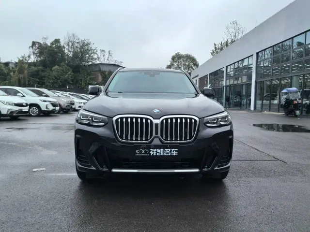 BMW X3 — Фото автомобиля 2