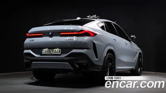 BMW X6 — Фото автомобиля 2