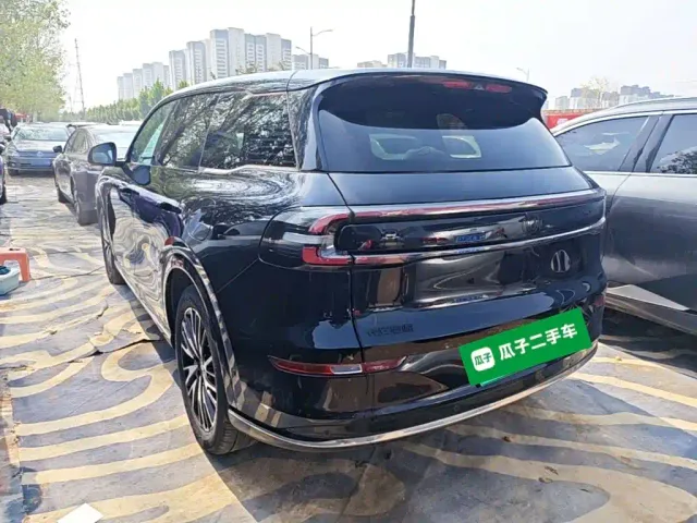 Changan Qiyuan Q07 — Фото автомобиля 4