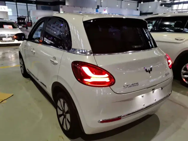 Wuling Bingo — Фото автомобиля 4