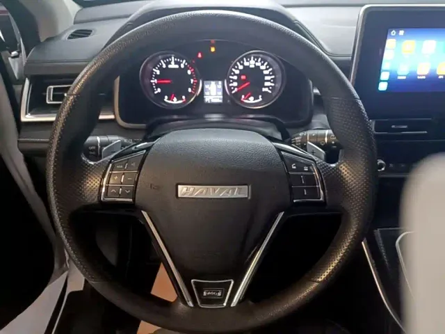 Haval M6 — Фото автомобиля 10