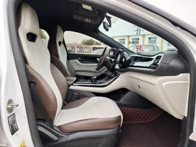 BYD Qin PLUS — Фото автомобиля 15