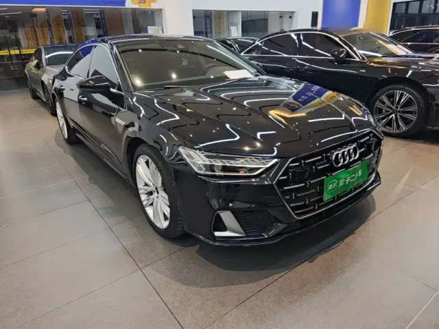 Audi A7L — Фото автомобиля 3