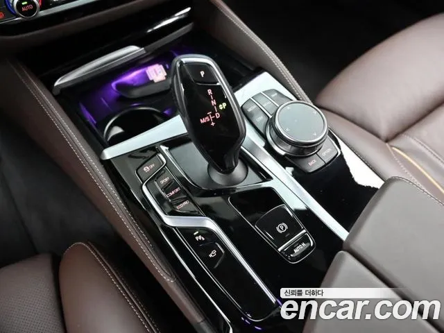 BMW 5-Series 5 серия (G30) 530i xDrive M Sport — Фото автомобиля 9