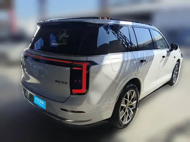 GAC Trumpchi Xiangwang S9 — Фото автомобиля 5