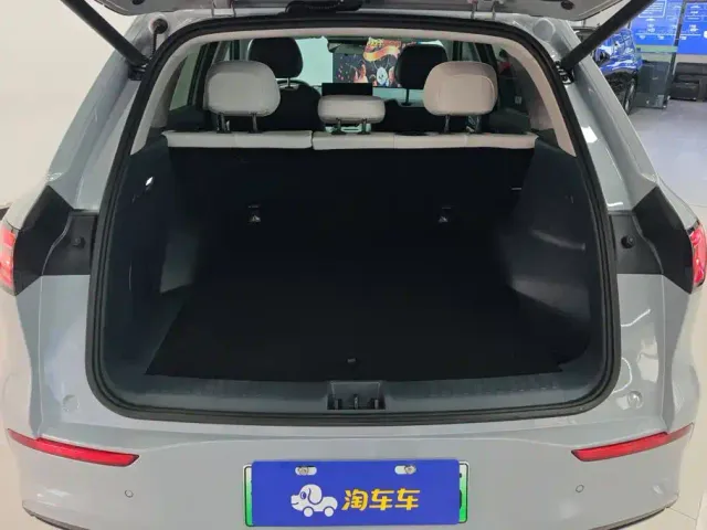 Geely Galaxy E5 — Фото автомобиля 4