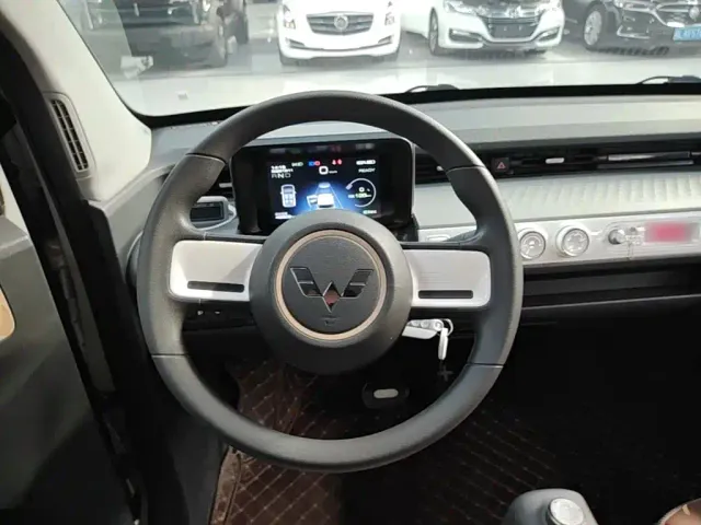 Wuling Hongguang Mini EV — Фото автомобиля 10
