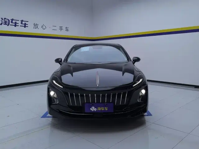 Hongqi E-QM5 — Фото автомобиля 2