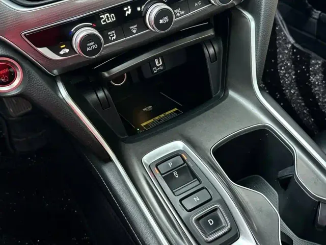 Honda Accord — Фото автомобиля 7