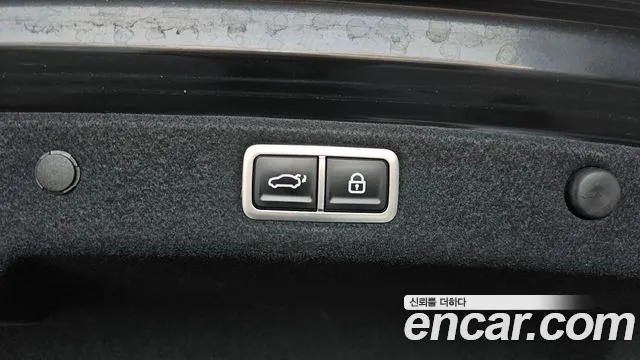 Hyundai Grandeur Grandeur (GN7) 3.5 Бензин 2WD — Фото автомобиля 27