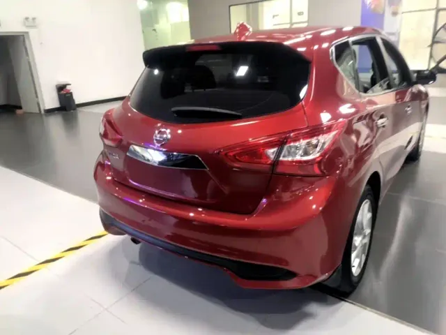 Nissan Tiida — Фото автомобиля 6