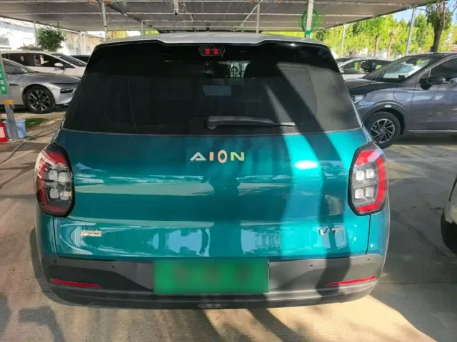 GAC Aion UT — Фото автомобиля 5