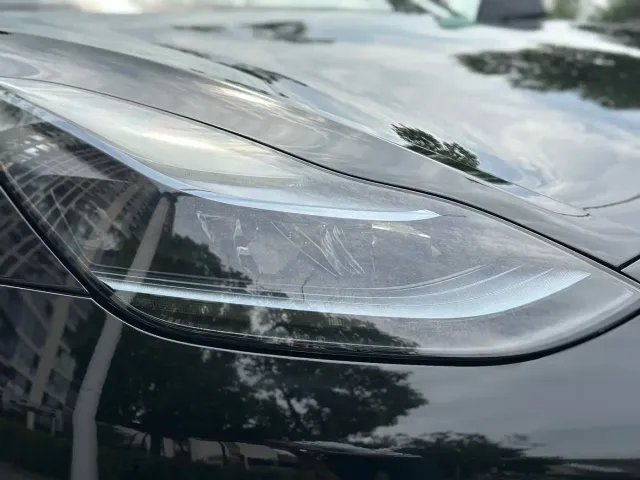 Tesla Model 3 — Фото автомобиля 15