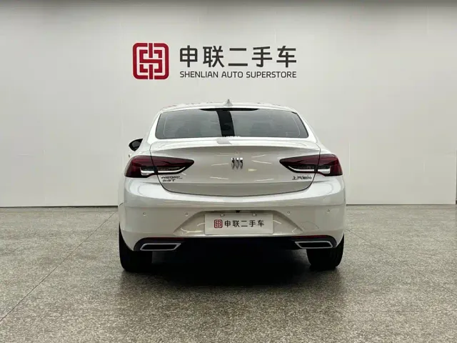 Buick Regal — Фото автомобиля 4