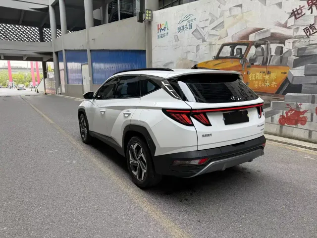 Hyundai Tucson — Фото автомобиля 4