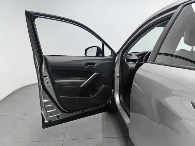 Toyota Corolla Cross — Фото автомобиля 8