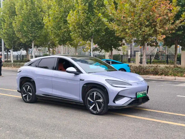 BYD Sealion 07 EV — Фото автомобиля 3