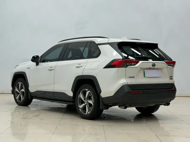 Toyota RAV4 Rongfang Dual Engine E+ — Фото автомобиля 9