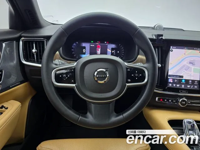 Volvo V90 — Фото автомобиля 11