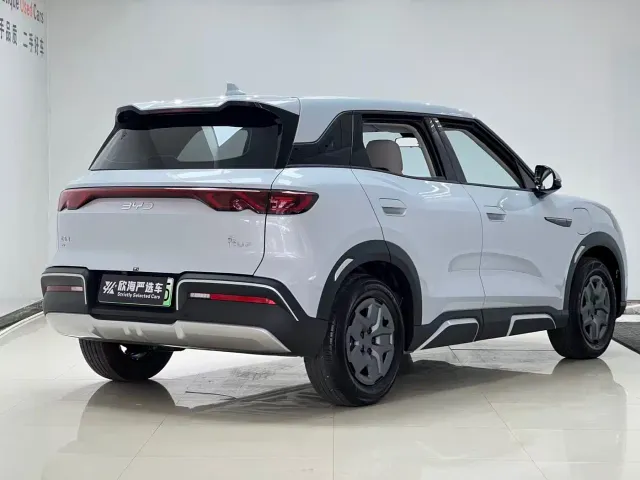 BYD Yuan UP — Фото автомобиля 6