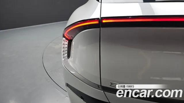 Kia EV6 — Фото автомобиля 22