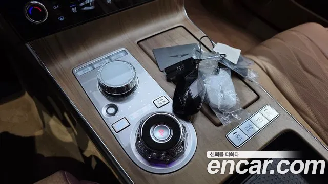 Genesis G80 Бензин 2.5 турбо AWD — Фото автомобиля 9