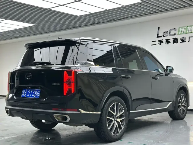 GAC Trumpchi GS8 — Фото автомобиля 4