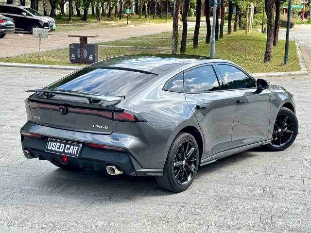 Changan UNI-V — Фото автомобиля 6