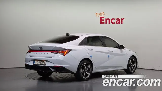 Hyundai Avante — Фото автомобиля 2