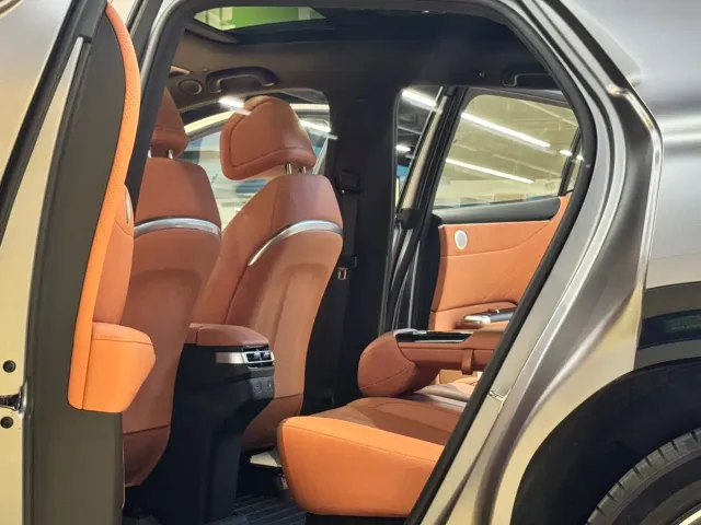 Changan Qiyuan E07 — Фото автомобиля 19