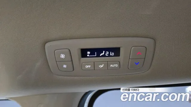 Kia Carnival 4th Gen — Фото автомобиля 30