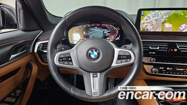 BMW 5-Series — Фото автомобиля 12