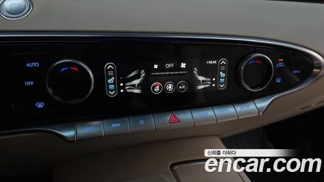 Genesis GV70 — Фото автомобиля 22