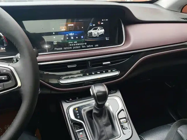 GAC Trumpchi M6 — Фото автомобиля 12