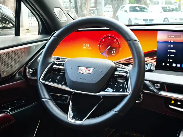Cadillac XT5 — Фото автомобиля 16